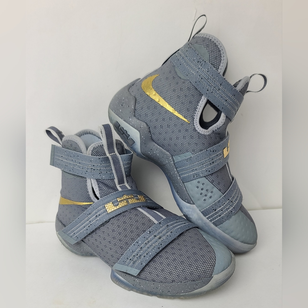 LeBron Soldier 10 Battle Grey Sneakers